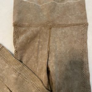 Aerie rope detail gold leggings size : XS